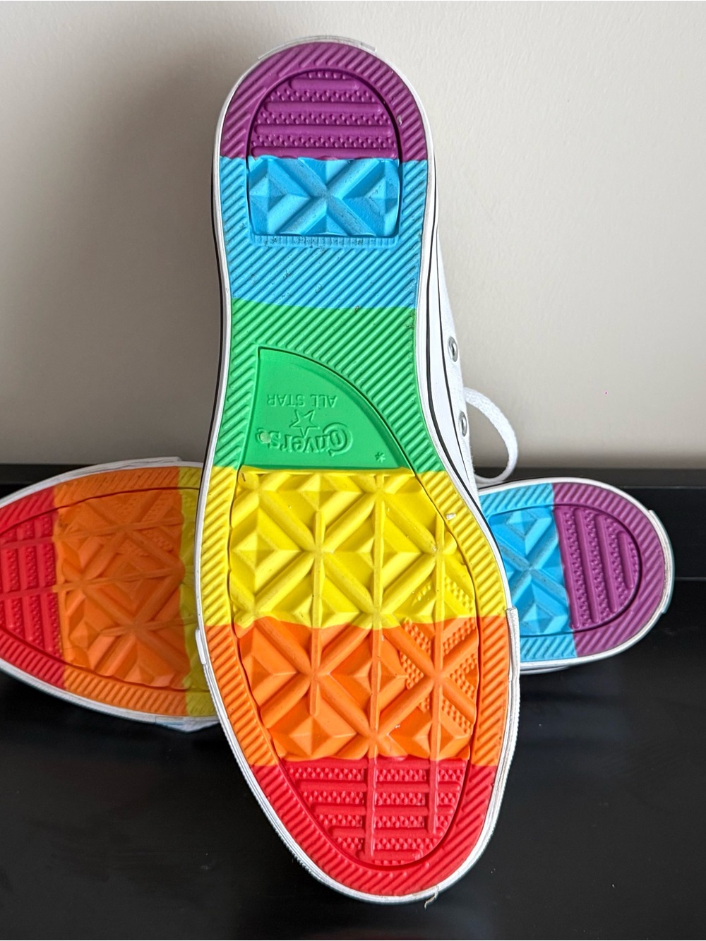 Converse Chuck Taylor All Star Rainbow Sole Low Top Sneakers | Women’s 8.5 - Picture 2 of 8